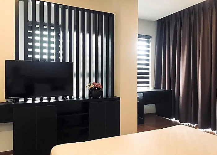 Hotel Ivy Bai Chay Hạ Long