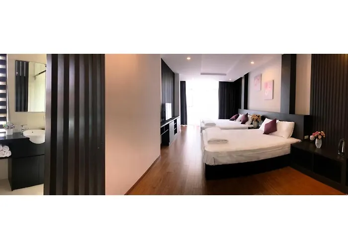 Ivy Bai Chay Hotel 2*
