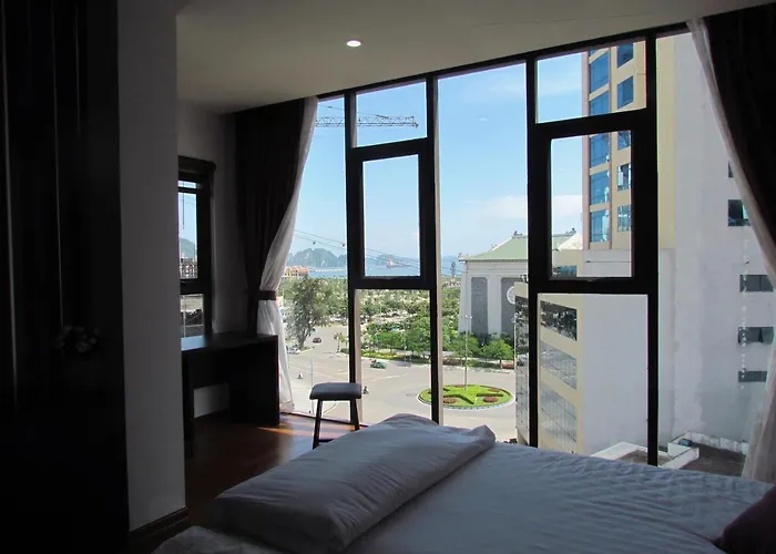 Ivy Bai Chay Hotel